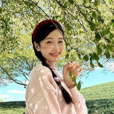 心不在焉的服务生